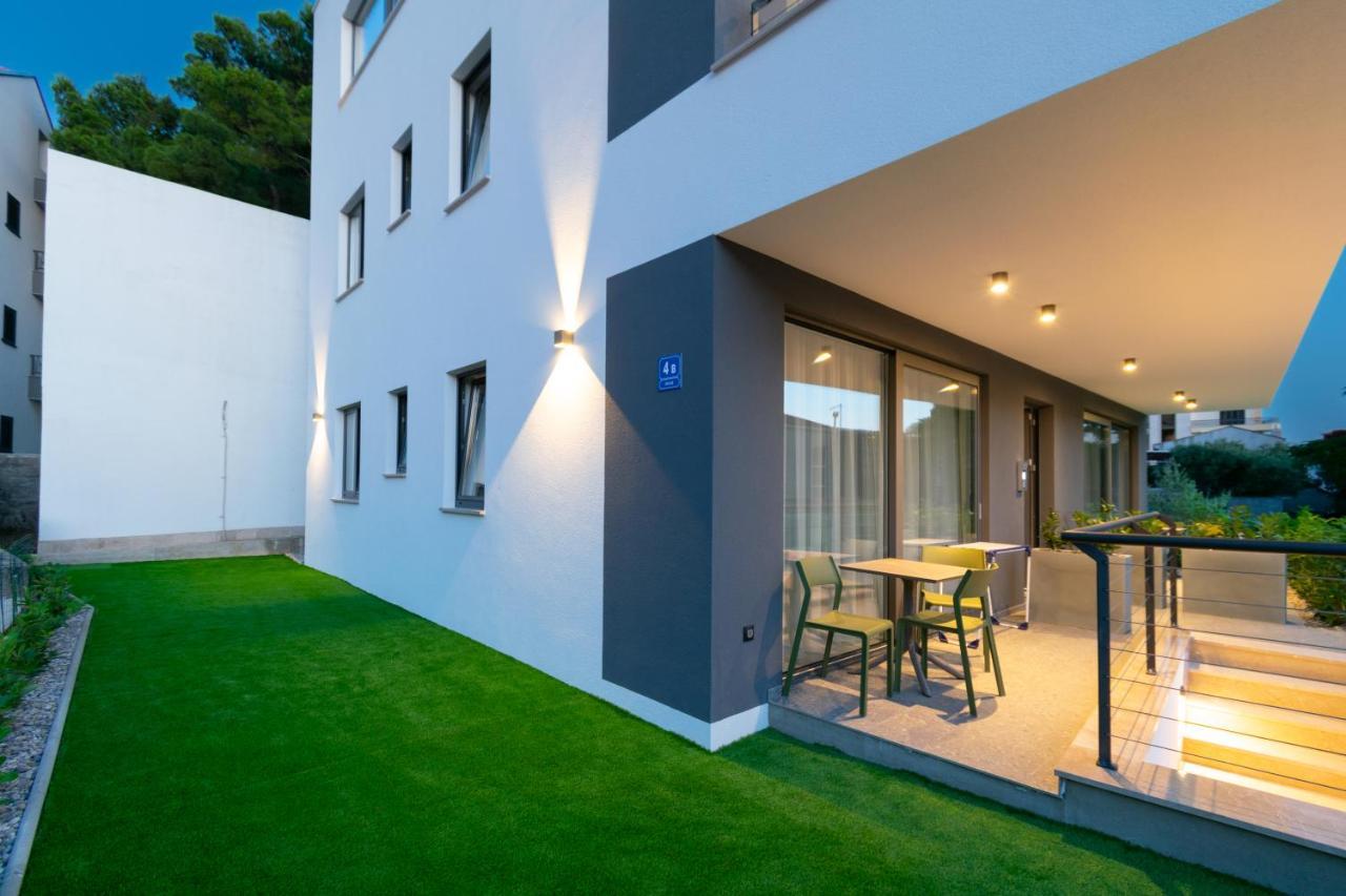 Apartmani Pino 1 巴什卡沃达 外观 照片