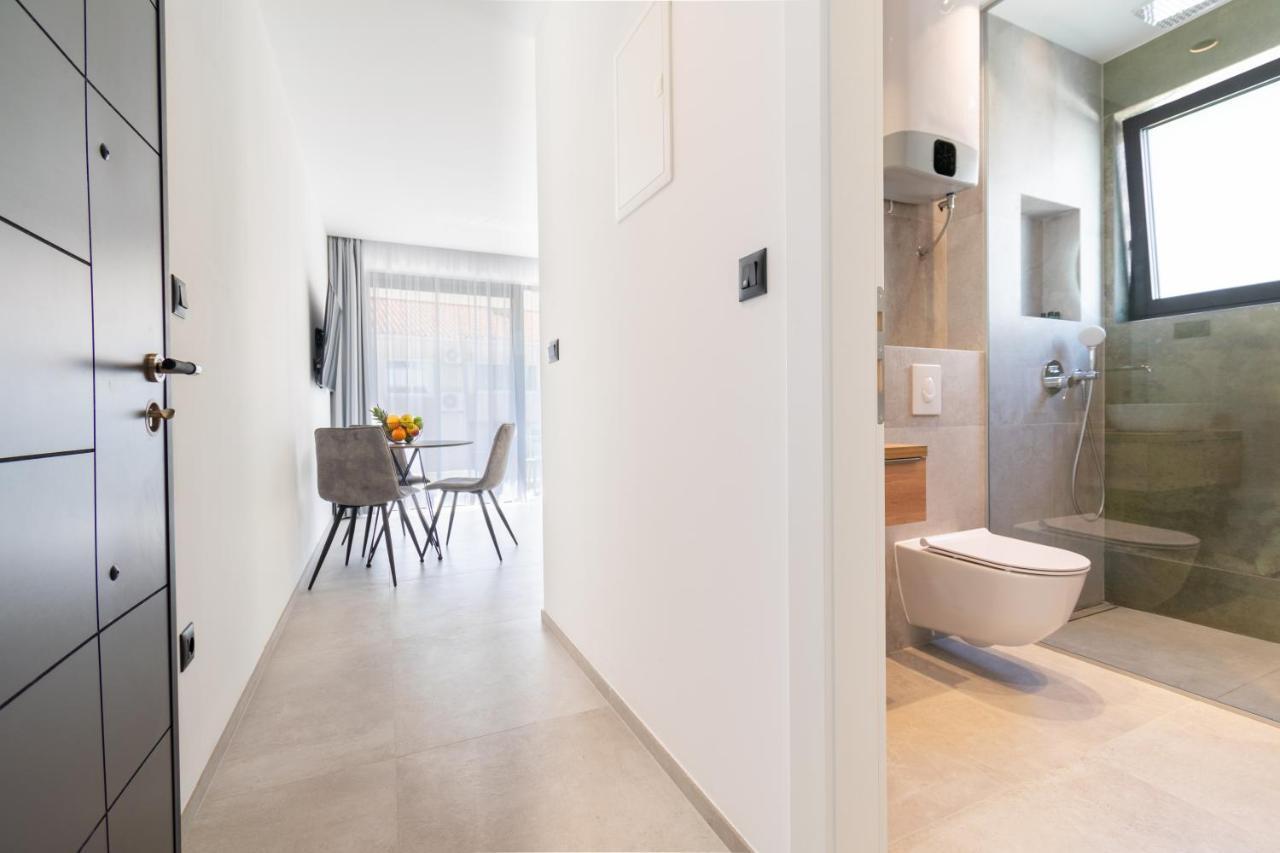 Apartmani Pino 1 巴什卡沃达 外观 照片